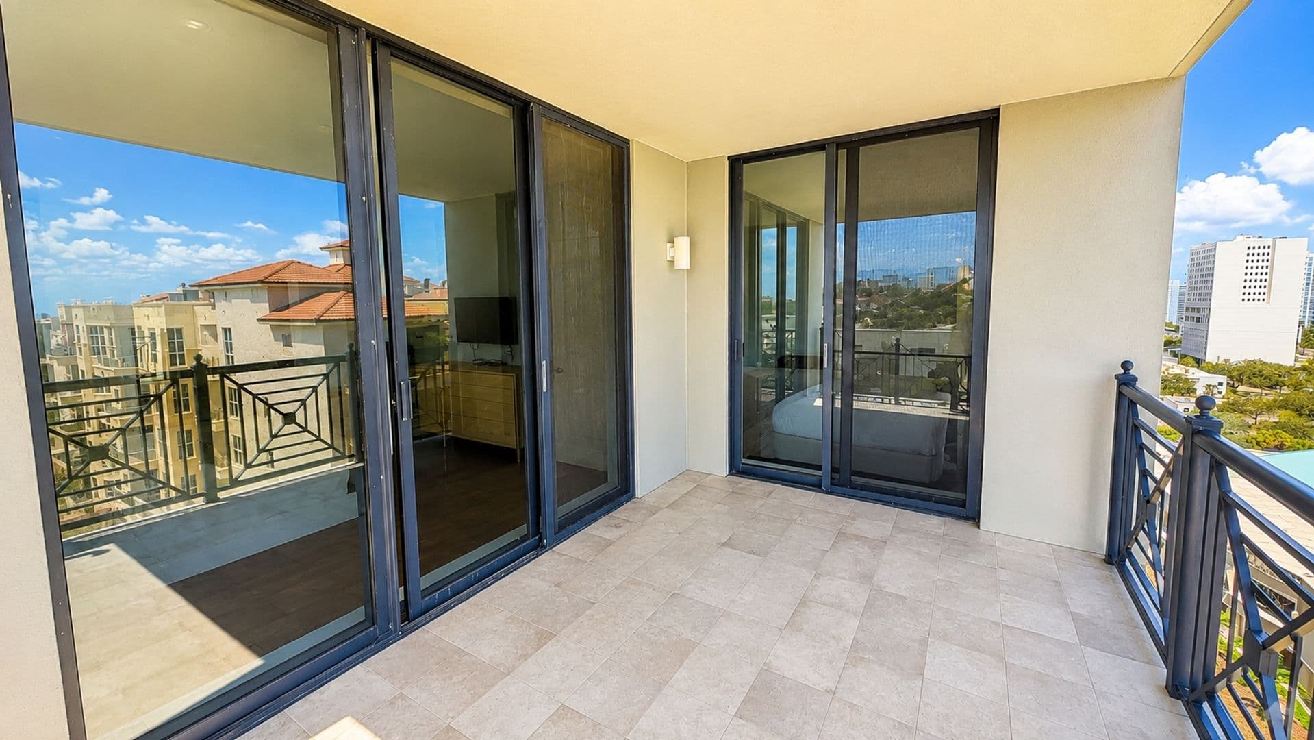 Sarasota House: 50 Central Ave. #11A
