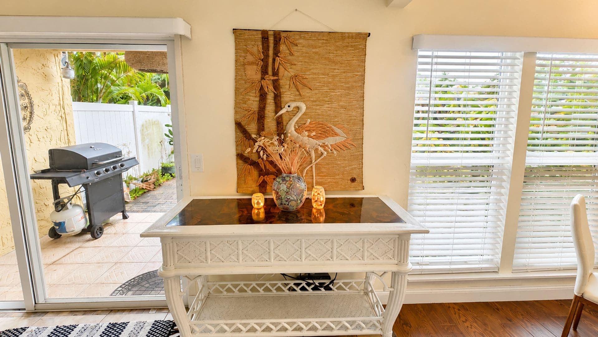 Sarasota House: 3413 Clark Rd. #114