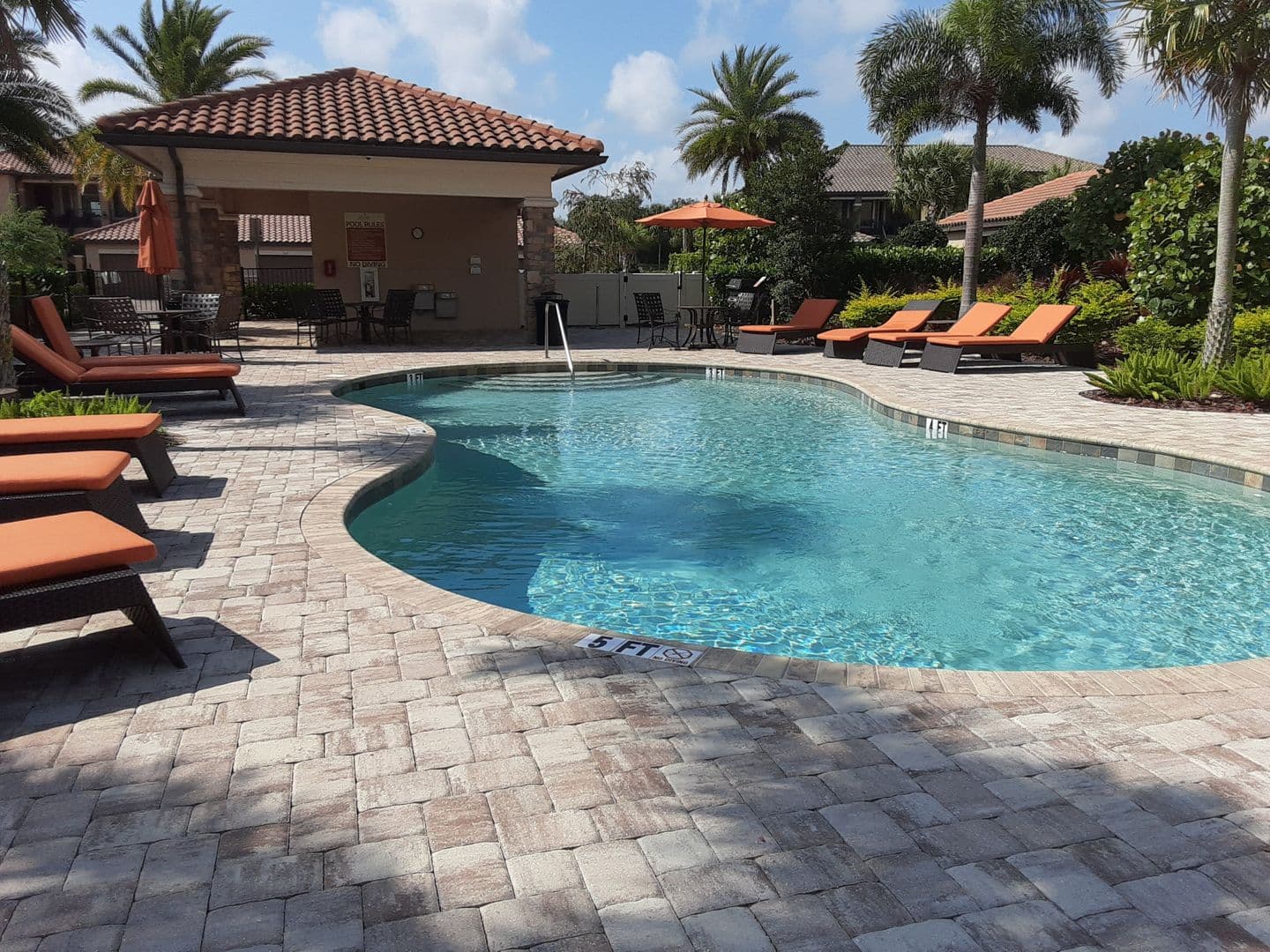 Bradenton House: 13605 Messina Loop #104