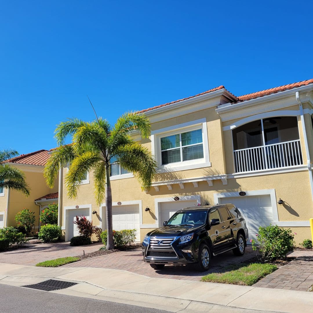 Osprey House: 152 Navigation Circle #107