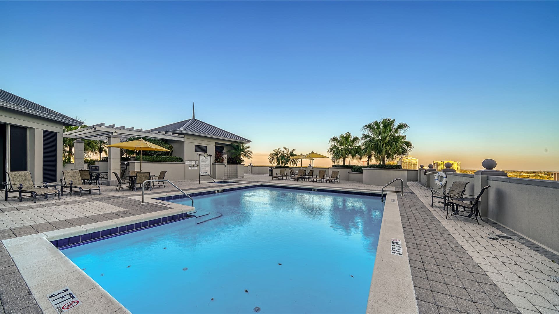 Sarasota House: 50 Central Ave., Unit 15B