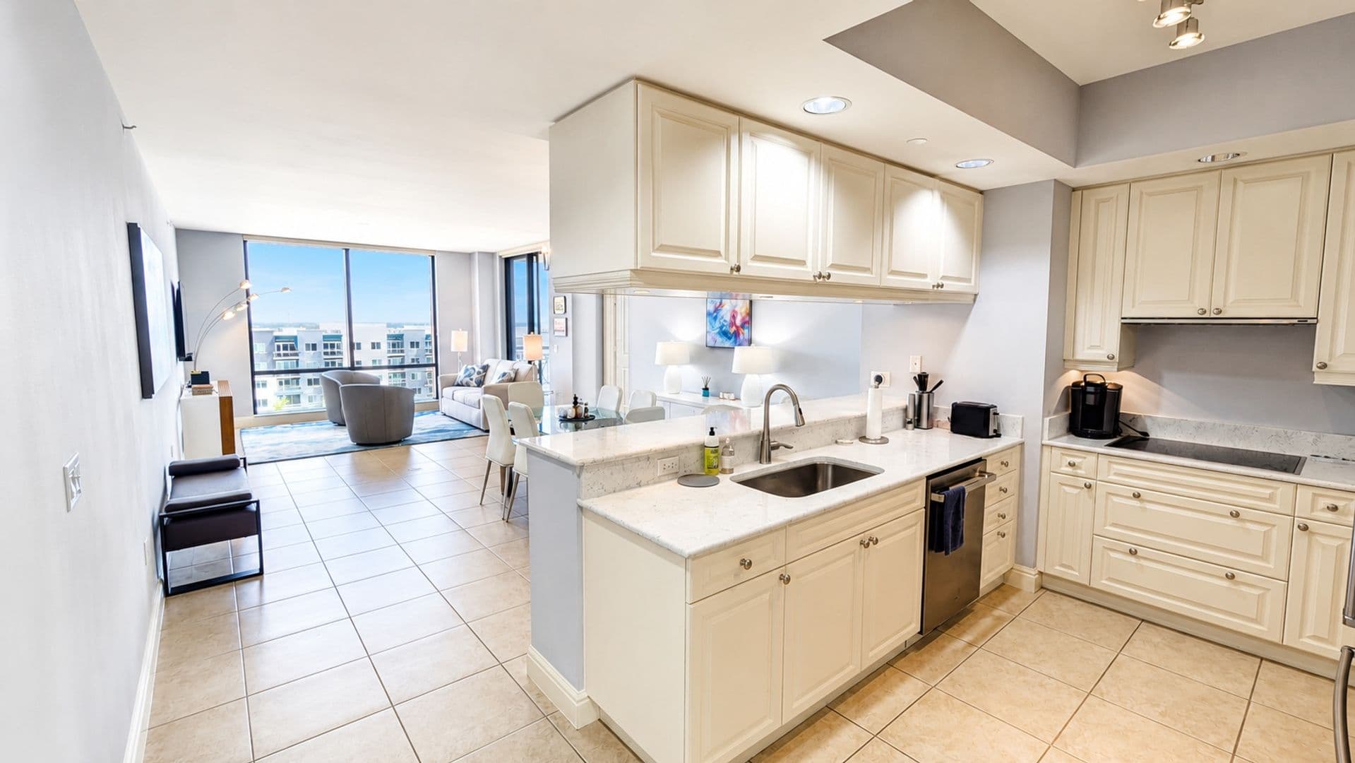 Sarasota House: 50 Central Ave. #11A