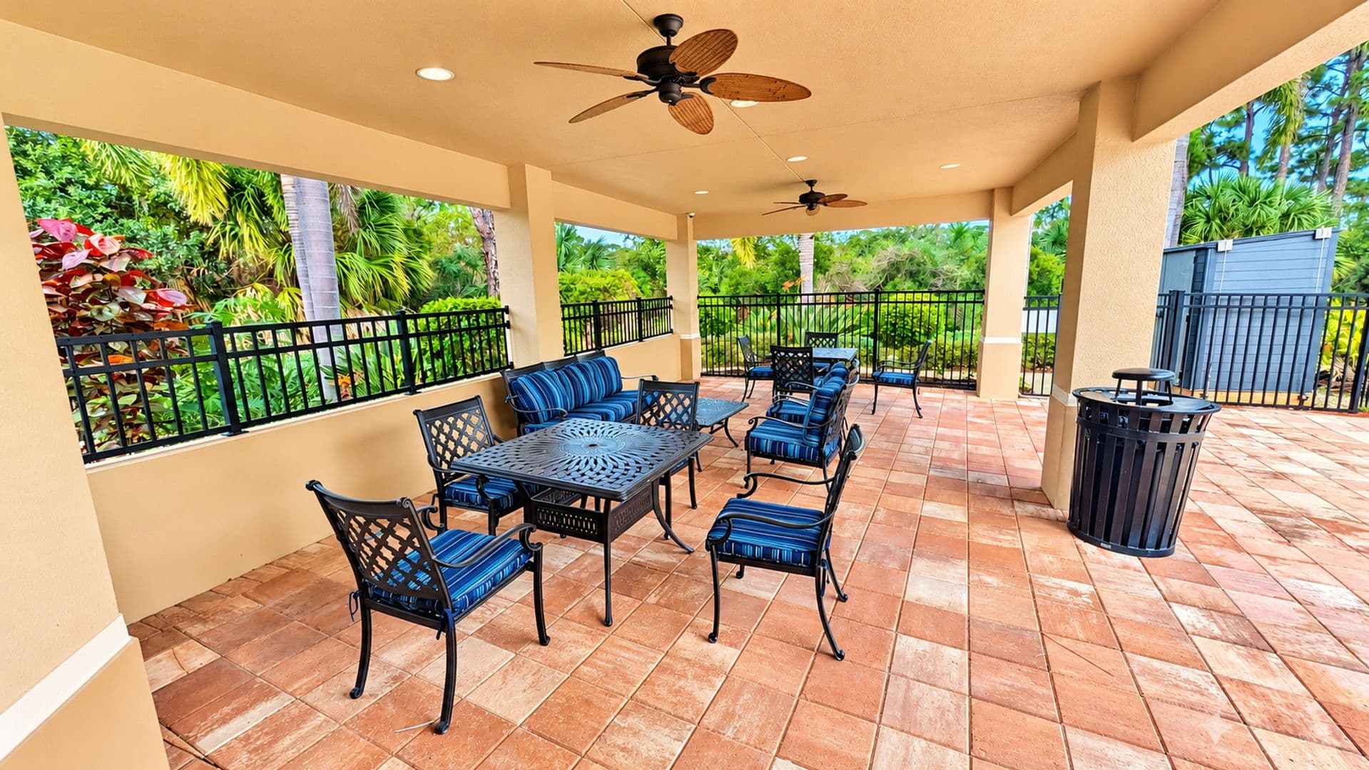 Venice House: 11455 Blackfin St.