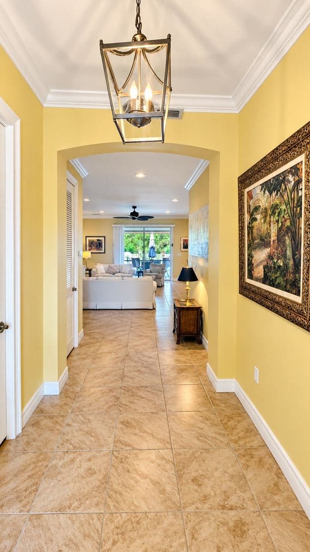 Venice House: 11455 Blackfin St.