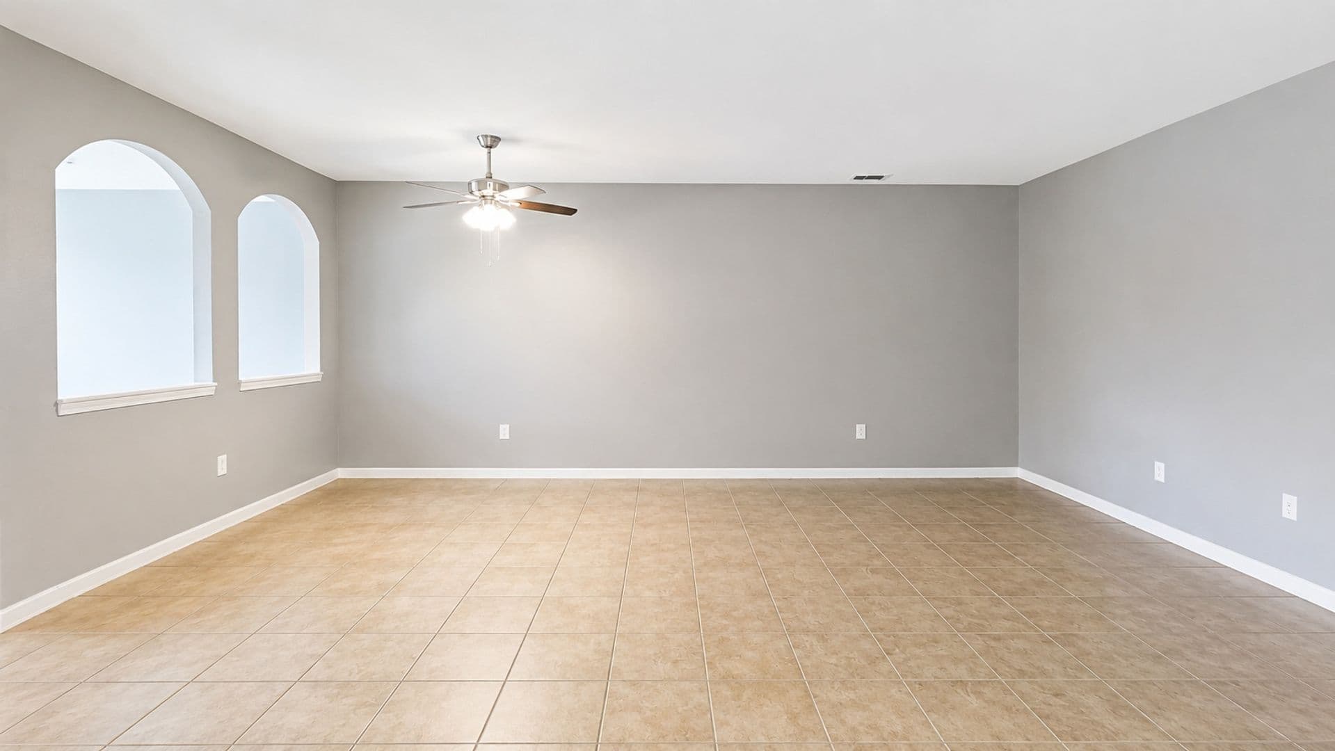 Sarasota House: 3696 Parkridge Cir #26-105