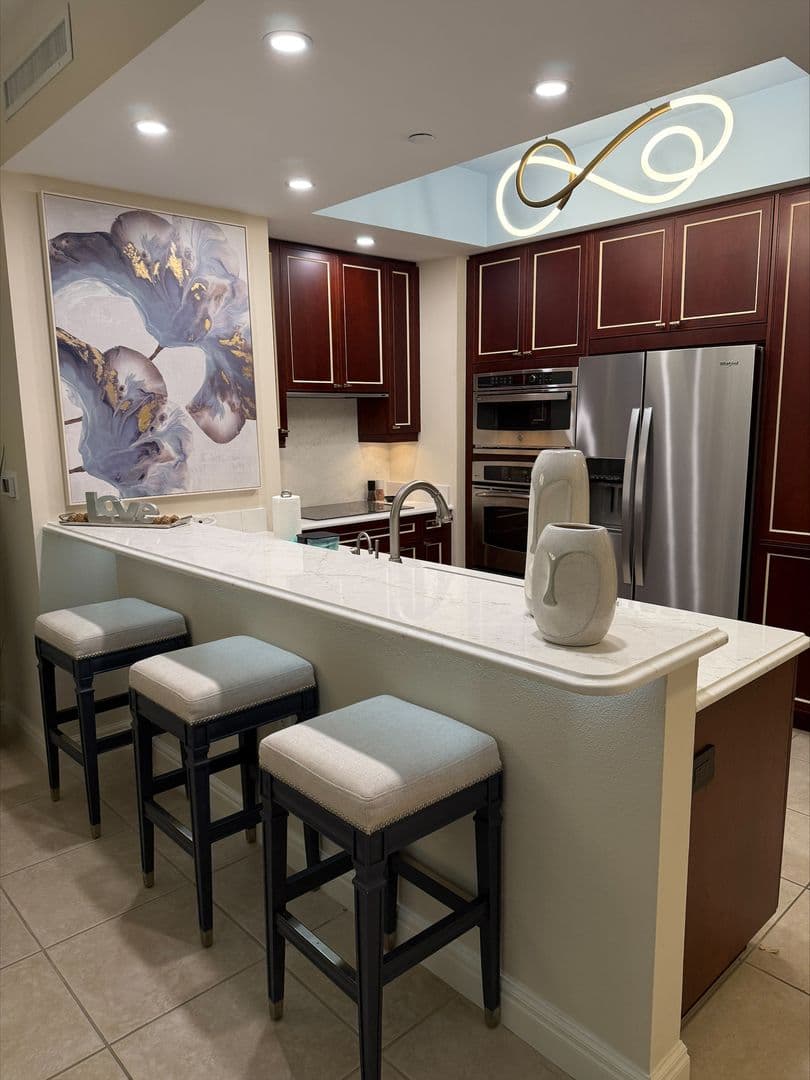Sarasota House: 50 Central Ave. #16A