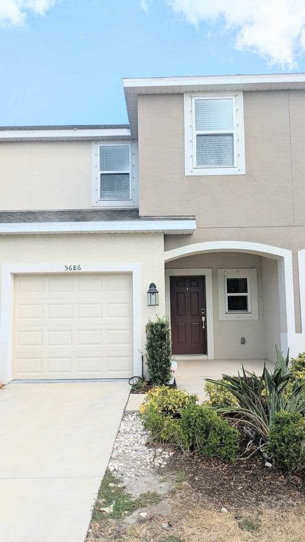 Nokomis House: 5686 Archipelago St.
