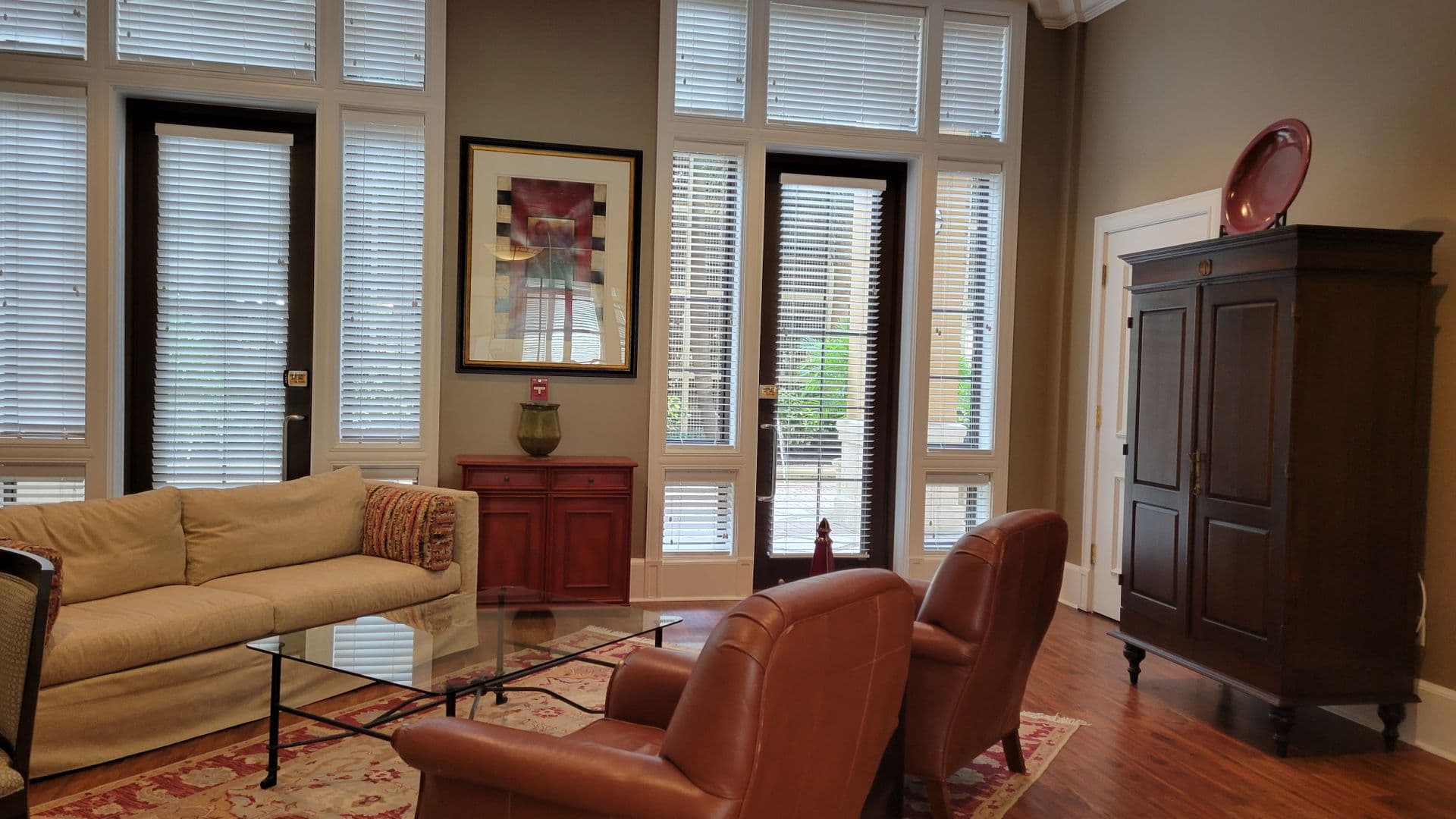 Sarasota House: 750 N Tamiami Trl