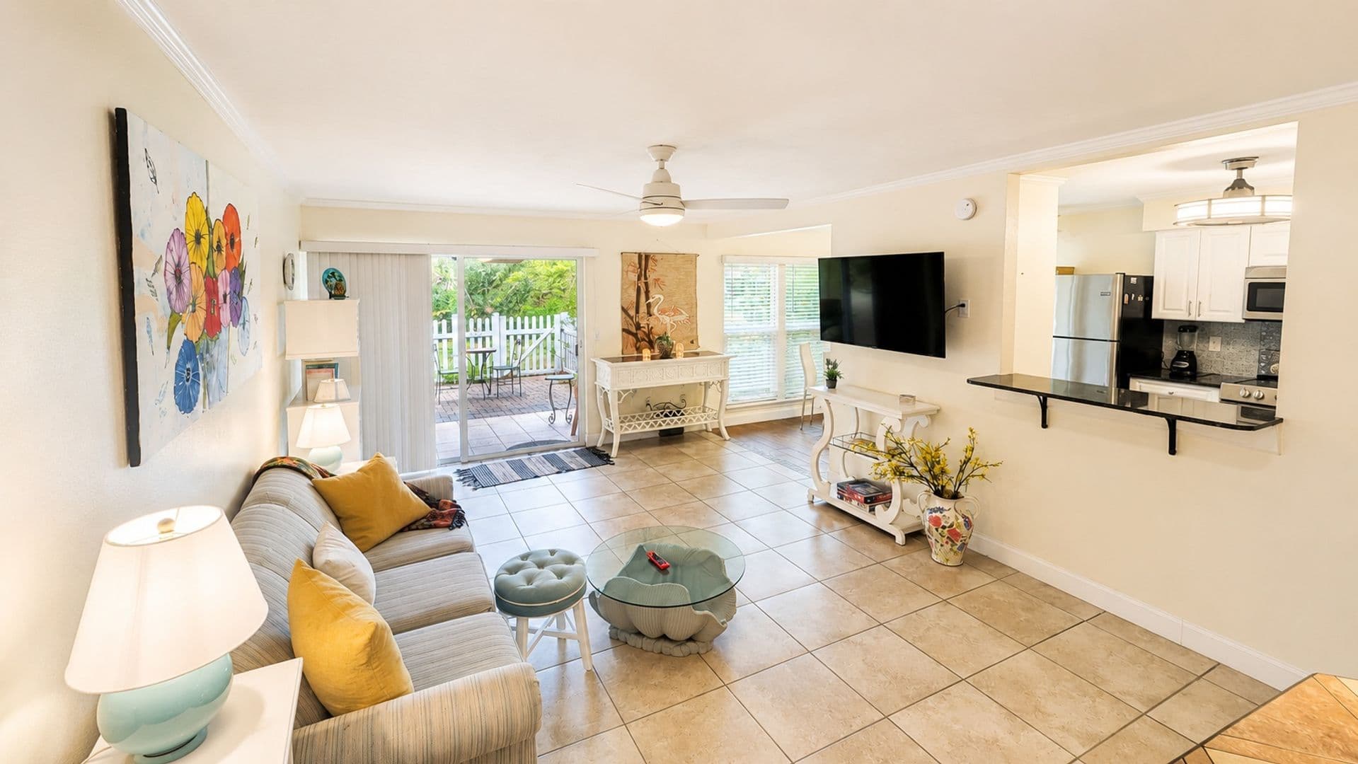 Sarasota House: 3413 Clark Rd. #114