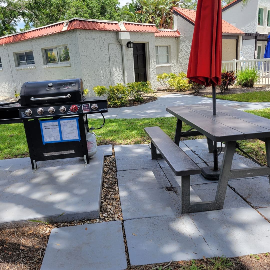Sarasota House: 3275 Beneva Rd #104