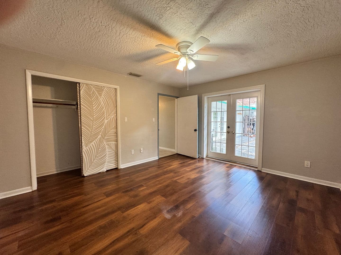 Sarasota House: 3439 McIntosh Rd.