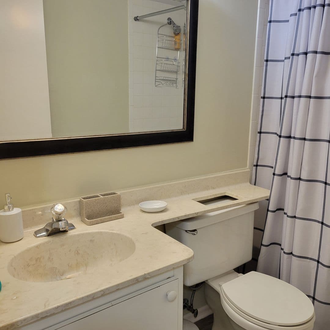 Sarasota House: 3275 Beneva Rd #104