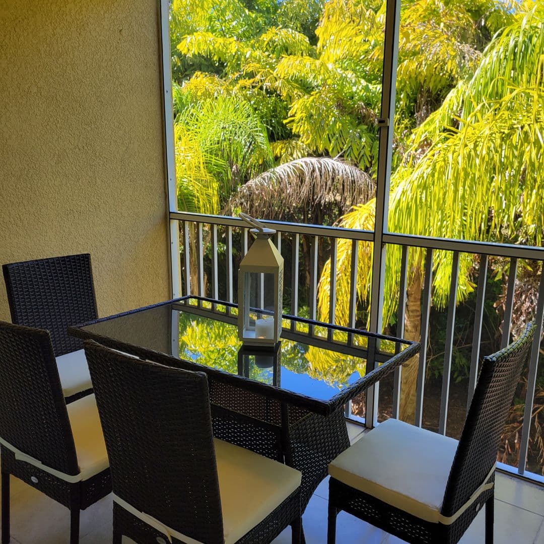 Osprey House: 152 Navigation Circle #107