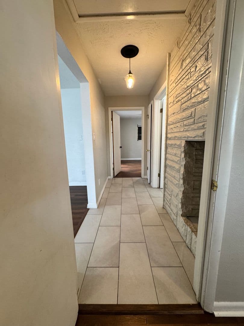 Sarasota House: 3439 McIntosh Rd.