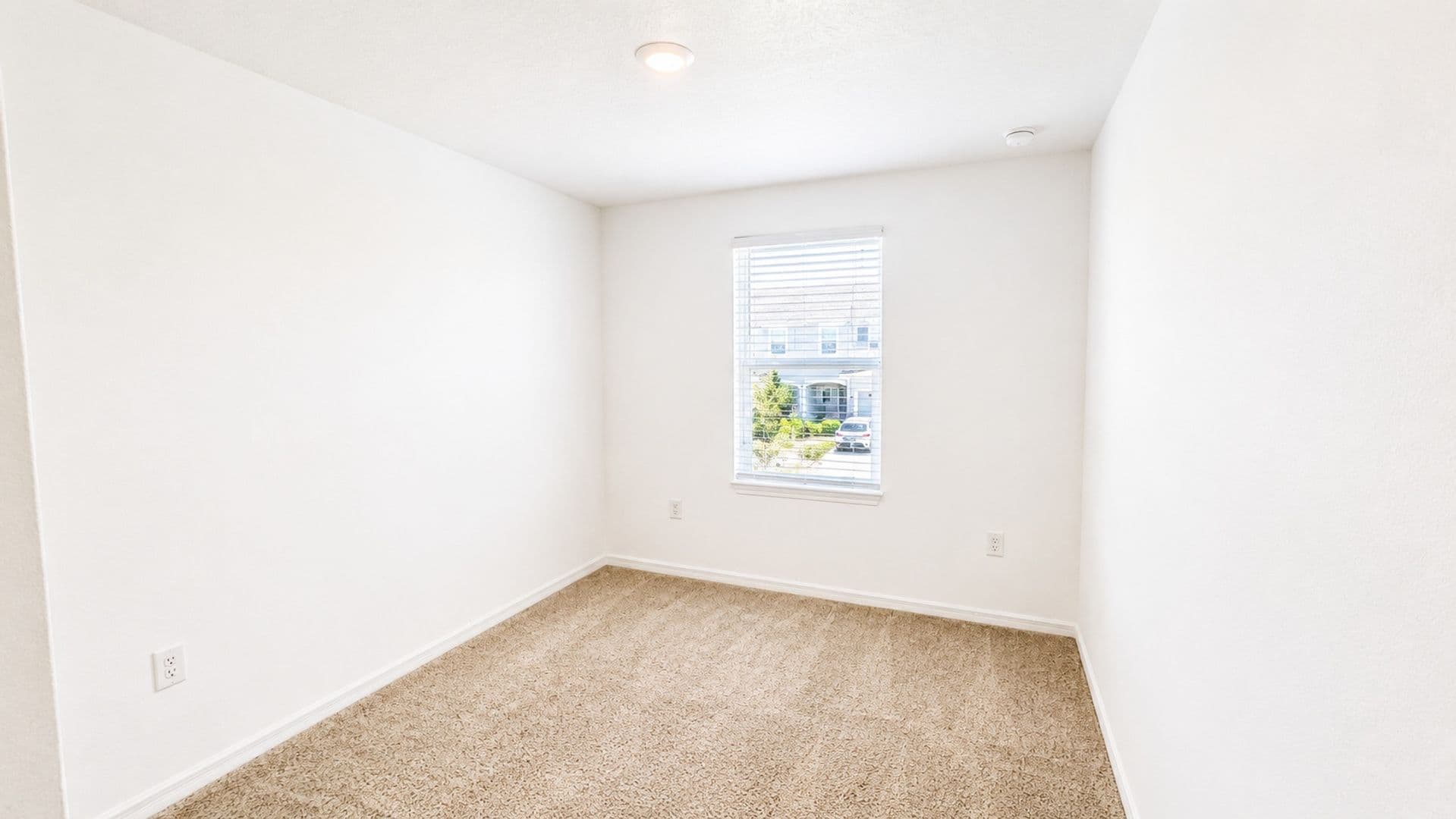 Nokomis House: 5686 Archipelago St.