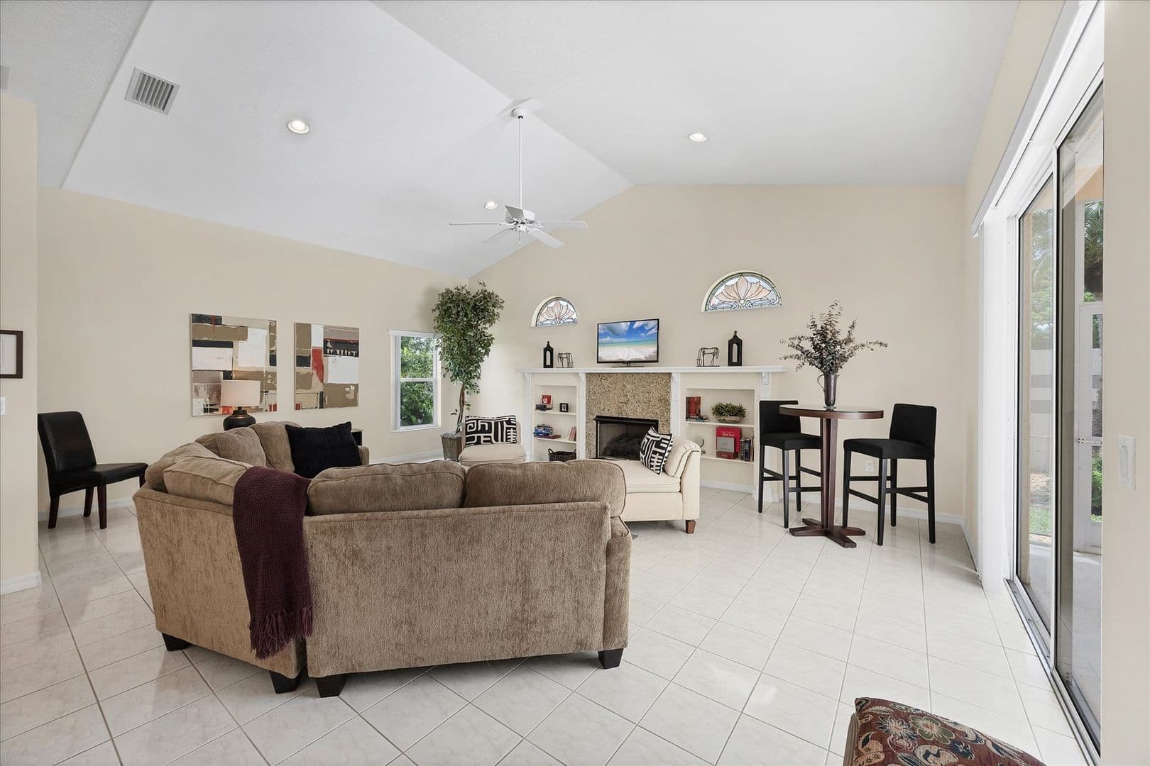 Sarasota House: 6392 Woodbirch Place