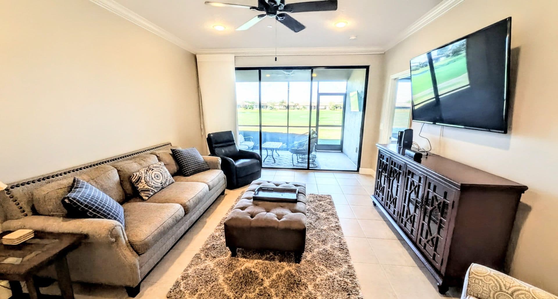 Bradenton House: 13605 Messina Loop #104