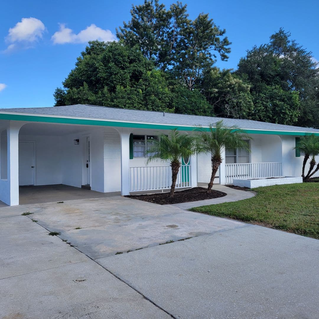 Sarasota House: 3439 McIntosh Rd.