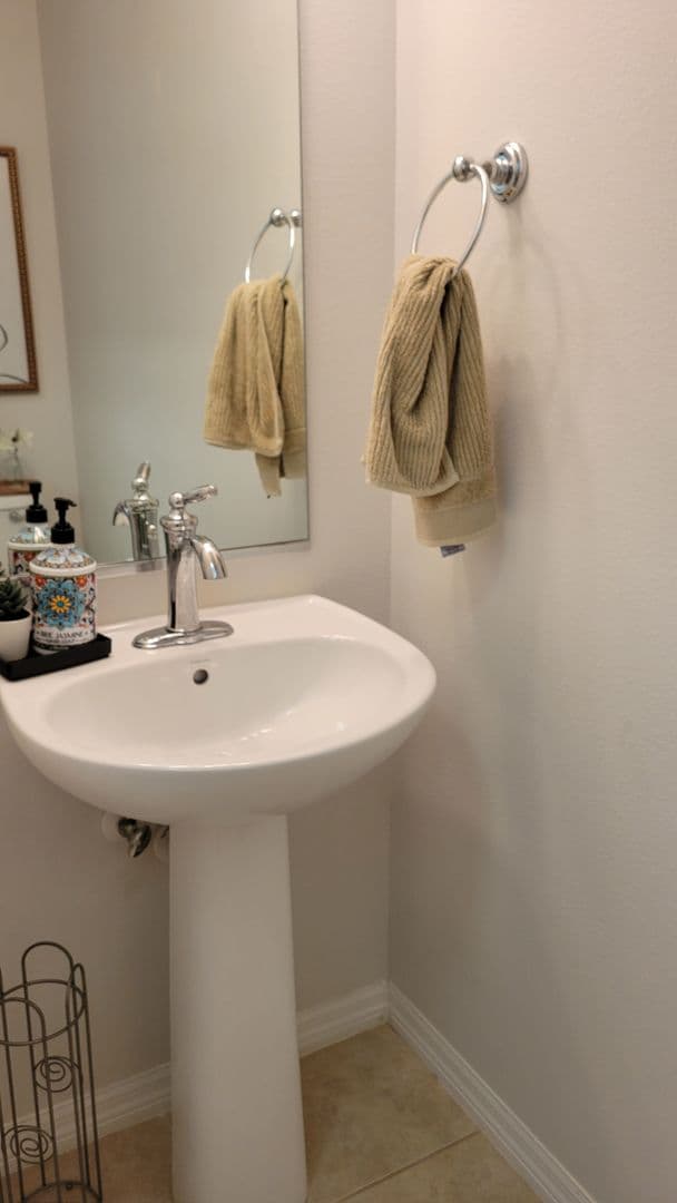 Sarasota Townhome: 3740 82nd Ave. Cir. E. Apt. 102