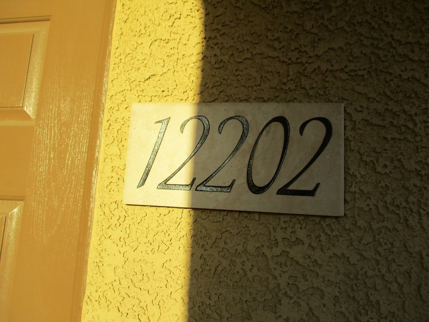 Henderson House: 50 Aura De BLANCO #12202