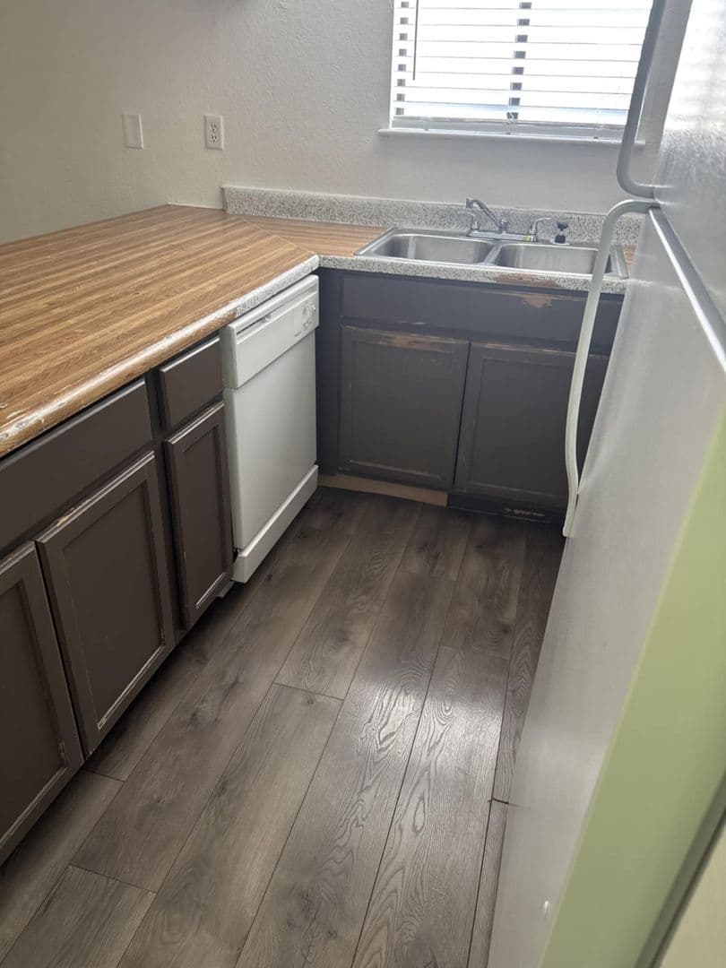Las Vegas Apartment: 2377 Exeter Dr