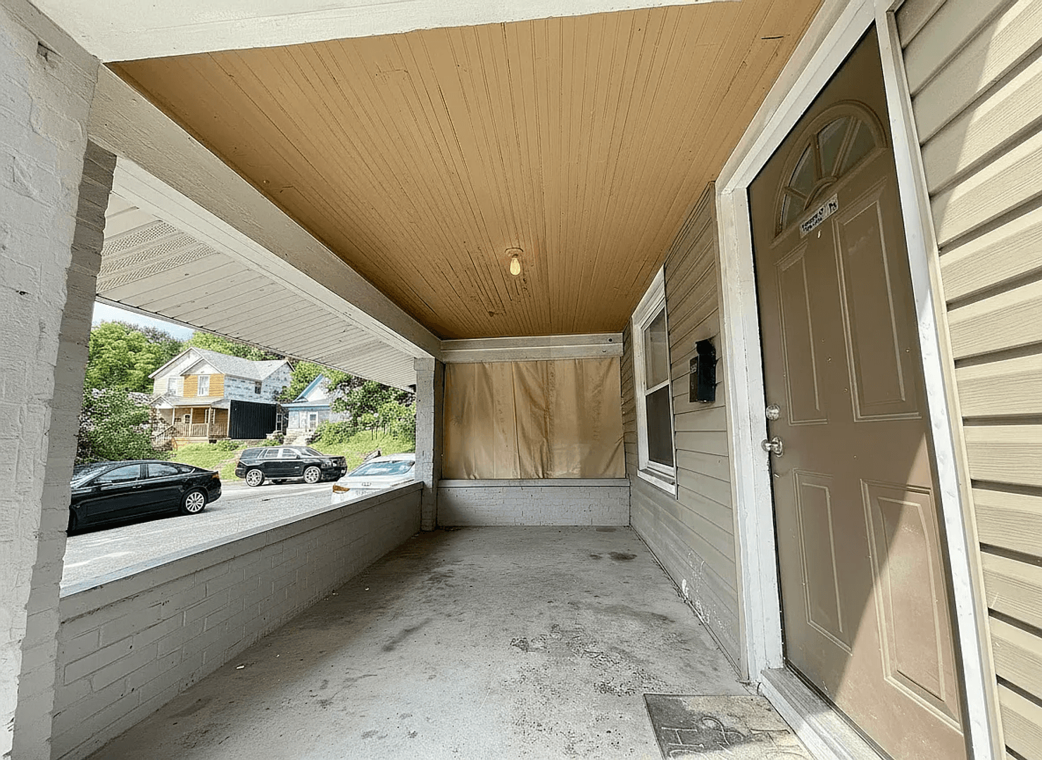 Indianapolis Townhome: 2405 E 16th St