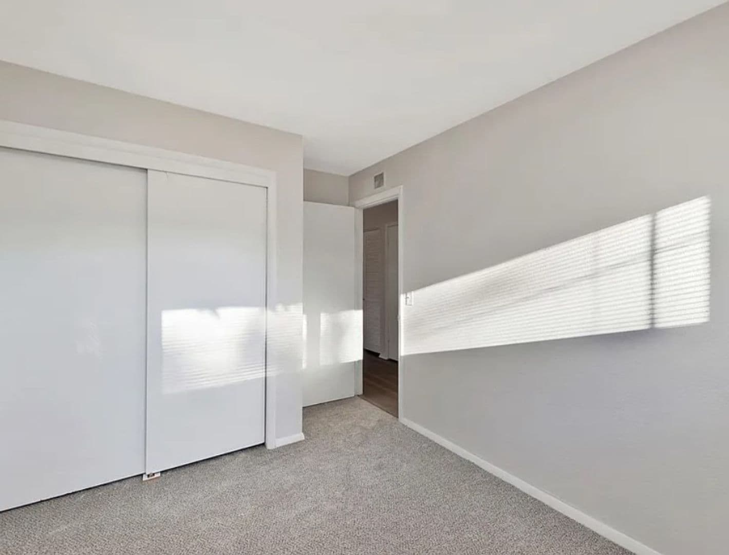 Park City House: 6020 N East Park View St