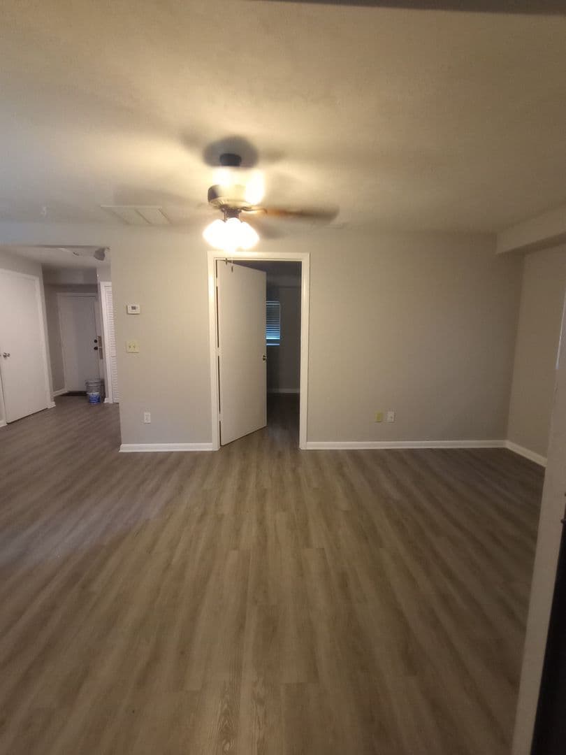 Deland House: 1626 Alexander Dr