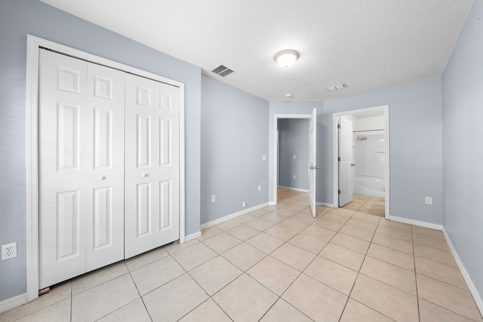 Kissimmee Townhome: 239 Royal Palm Drive