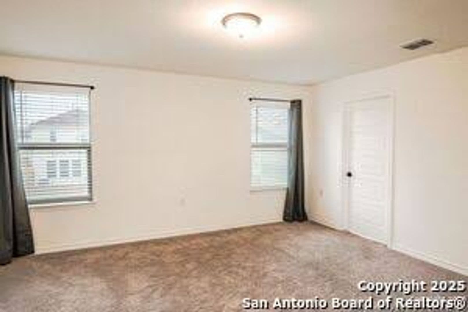 San Antonio House: 5527 Castle Brook Drive