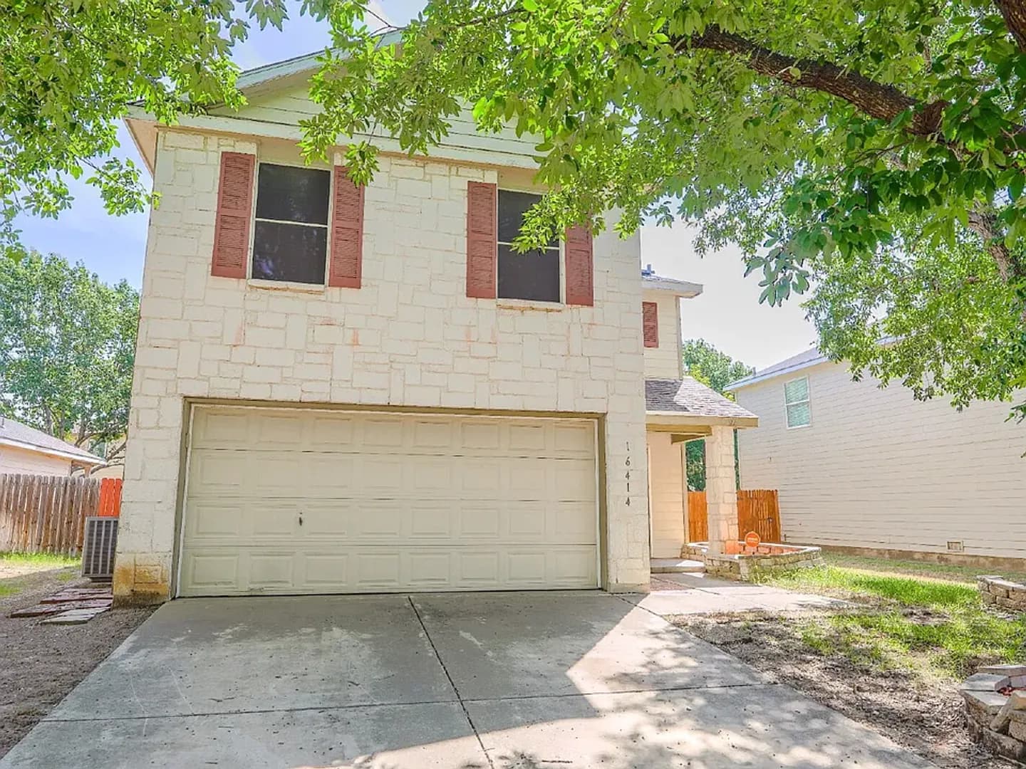 Selma House: Address 16414 Royal Horse