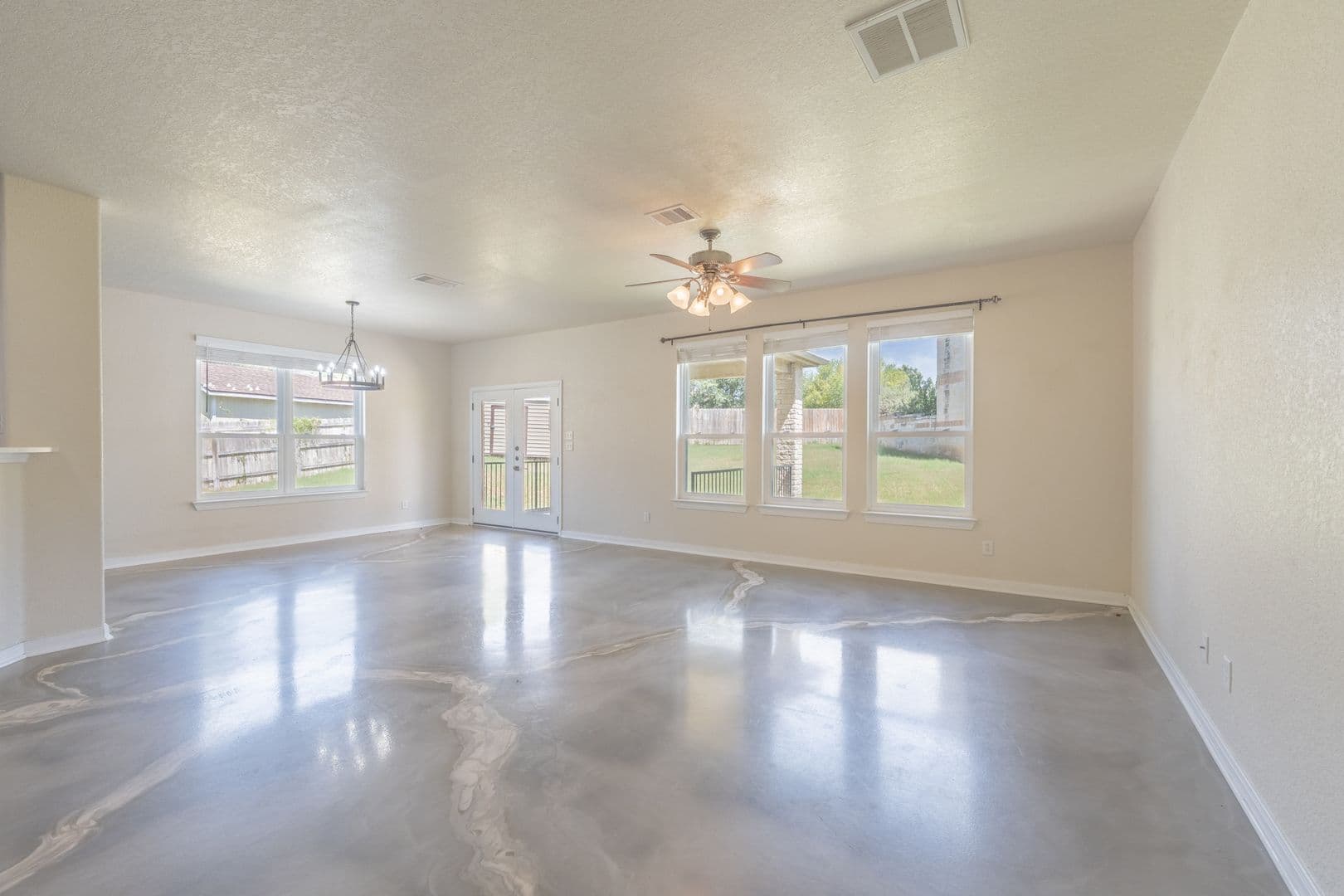Cibolo House: 137 Springtree Shadow