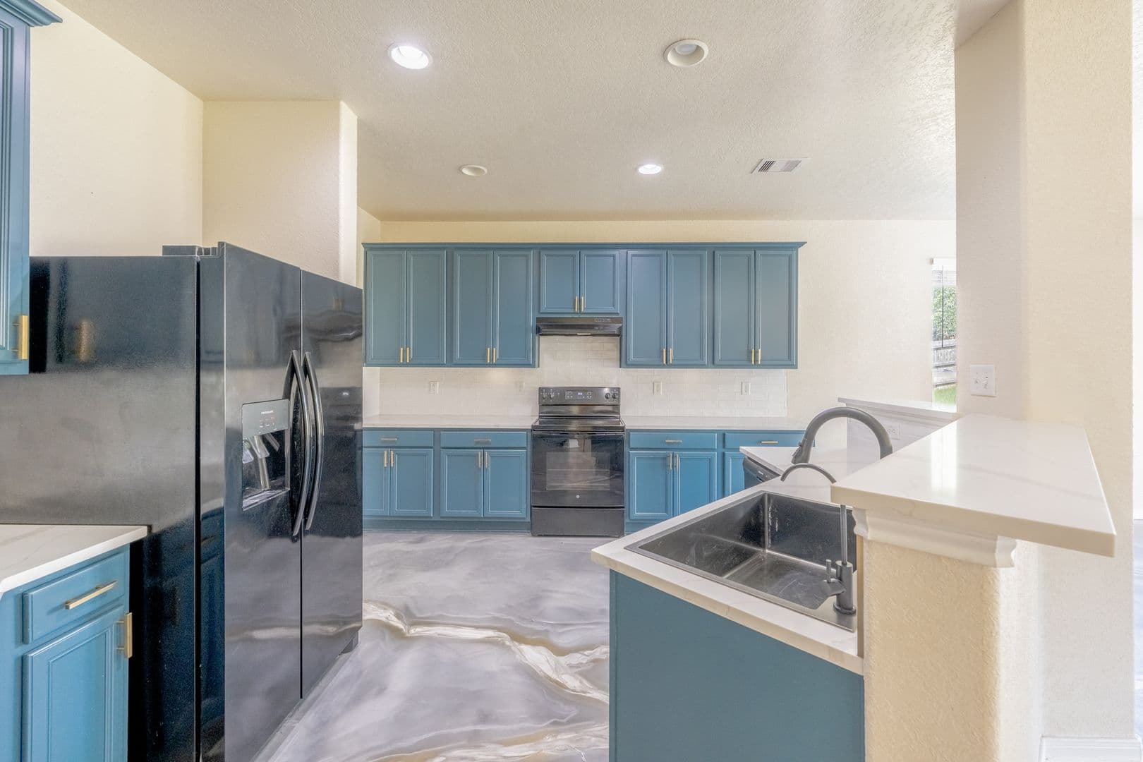 Cibolo House: 137 Springtree Shadow