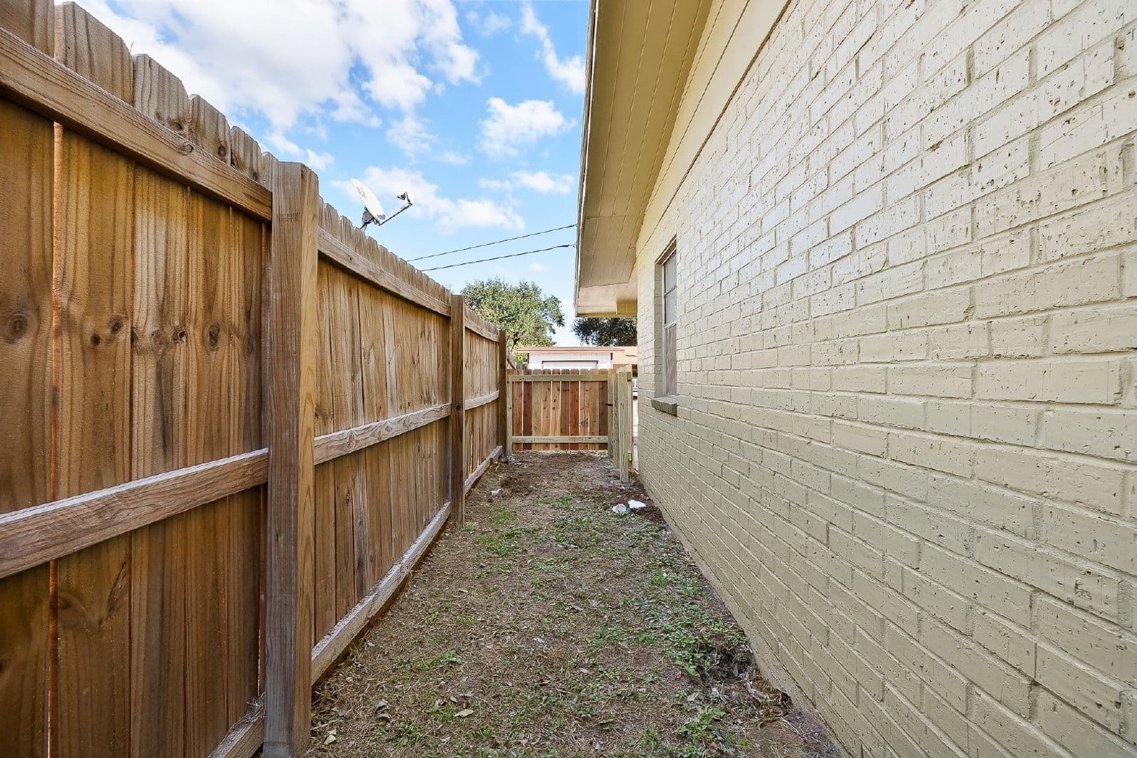 McAllen Townhome: 202 North 41st Street