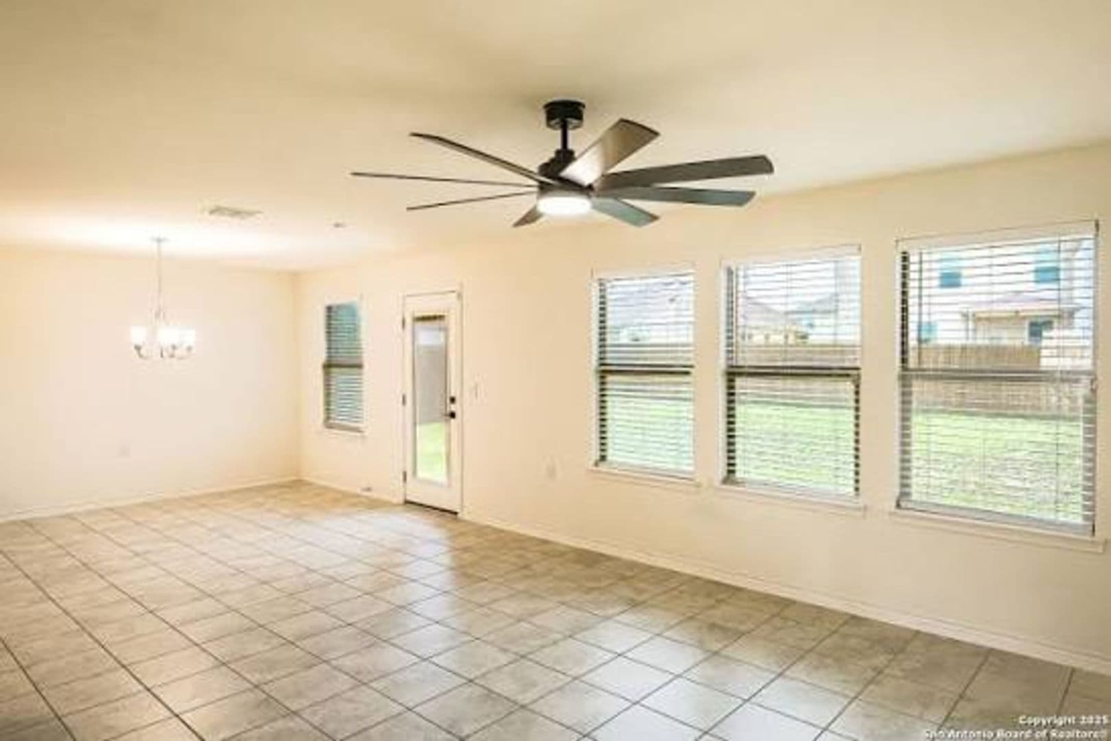 San Antonio House: 5527 Castle Brook Drive