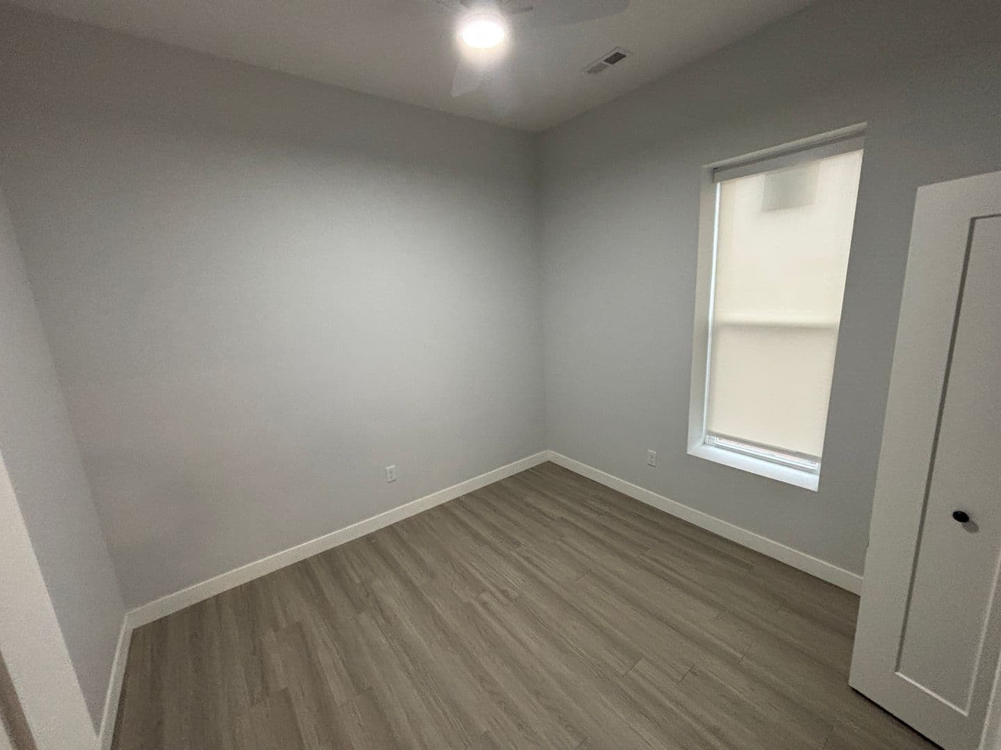 Onawa Apartment: 800 Iowa Ave