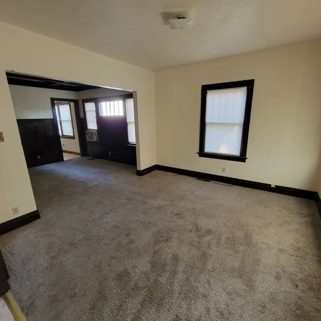 SIOUX CITY Apartment: 217 - 219 21ST ST