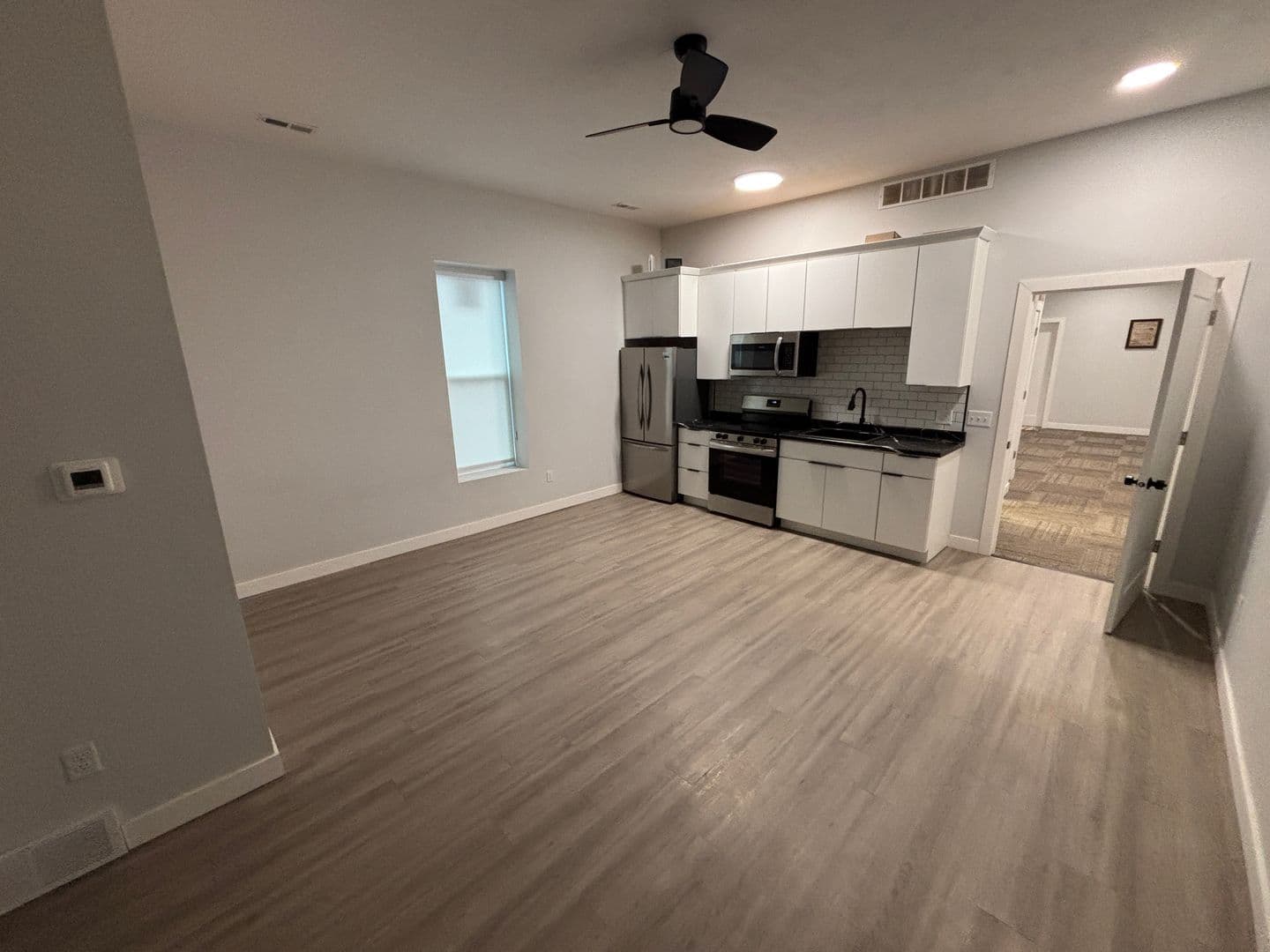 Onawa Apartment: 800 Iowa Ave