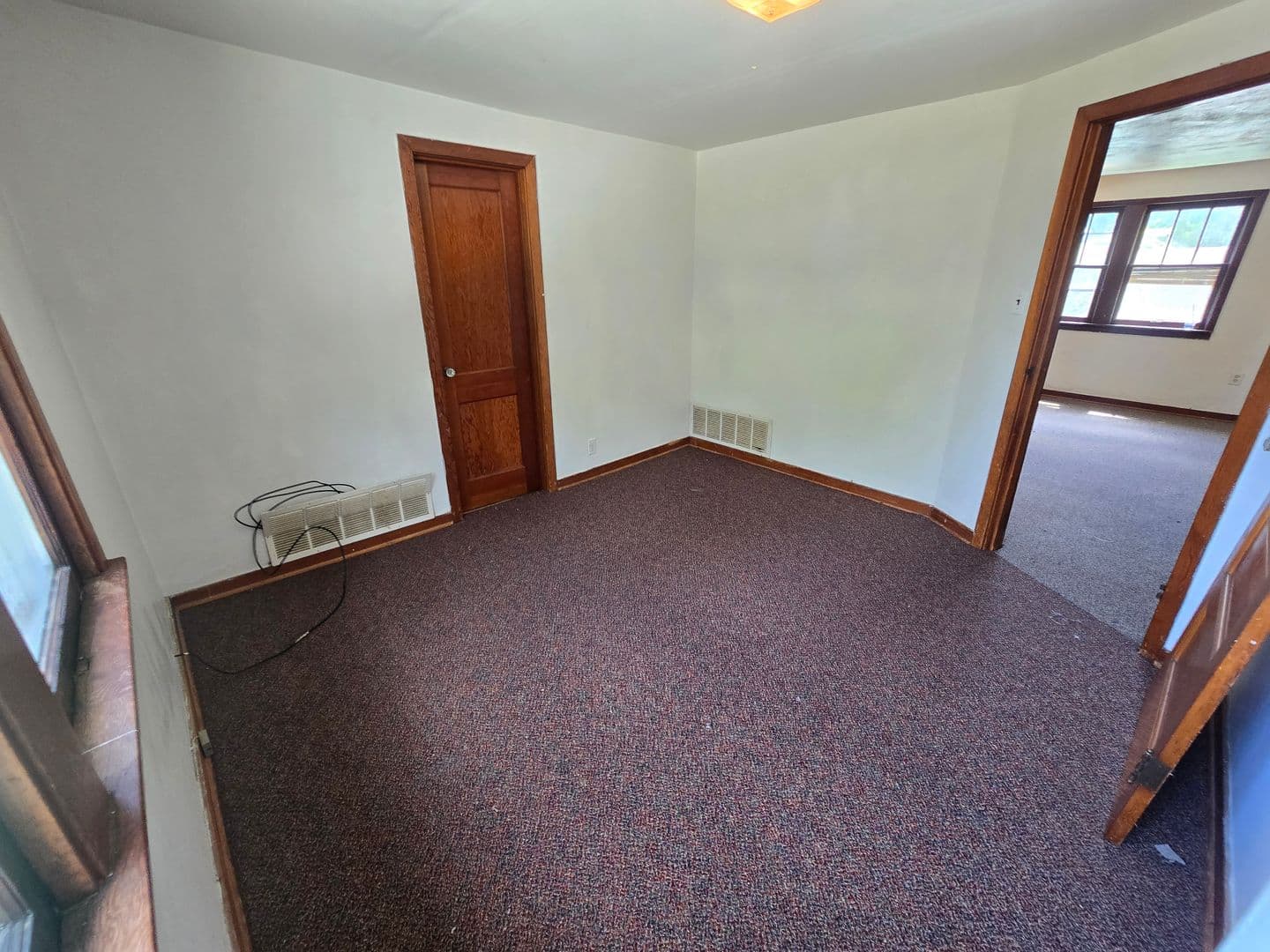 SIOUX CITY Apartment: 2833 CHAMBERS ST