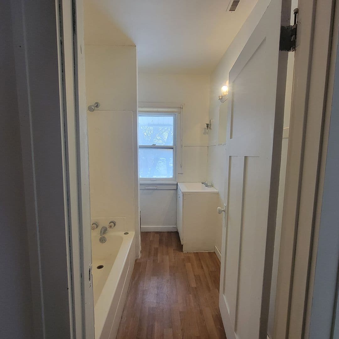 SIOUX CITY Apartment: 1202 18TH STREET