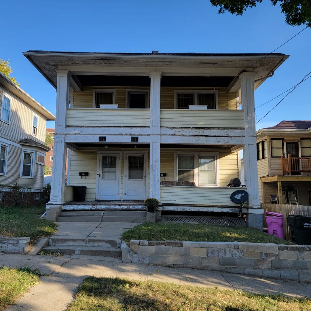 SIOUX CITY Apartment: 217 - 219 21ST ST
