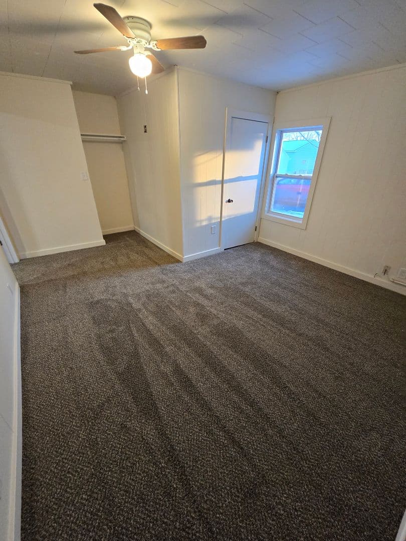 SLOAN Apartment: 110 ALDERSON ST