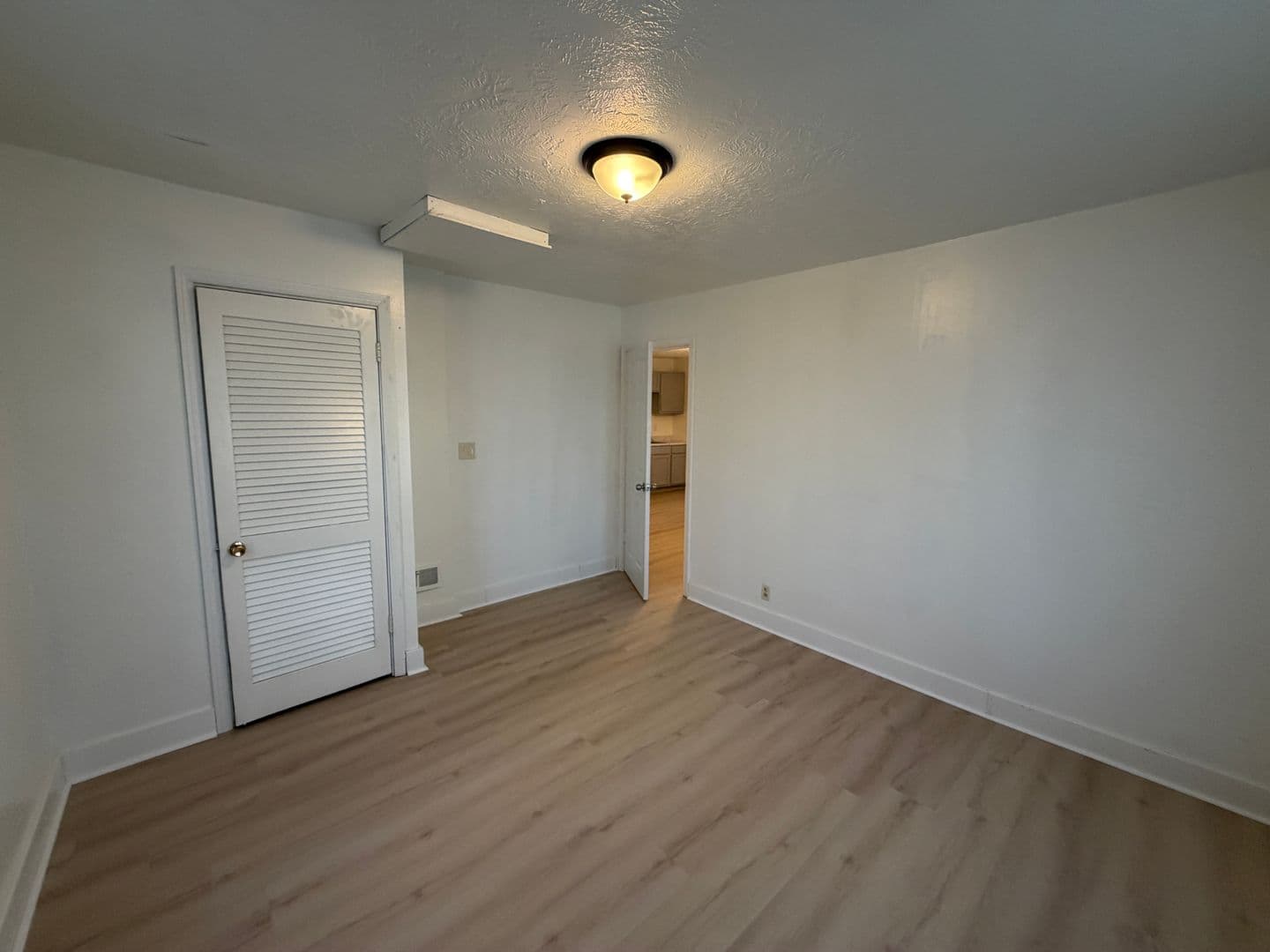 Sioux City Apartment: 1200 Jennings St