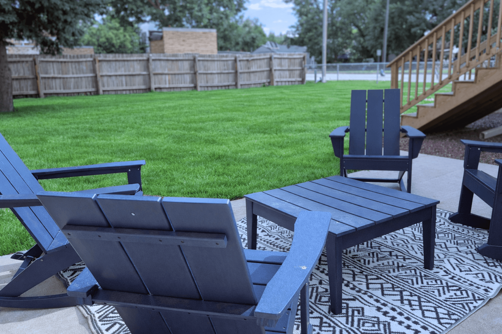 Onawa Apartment: 800 Iowa Ave