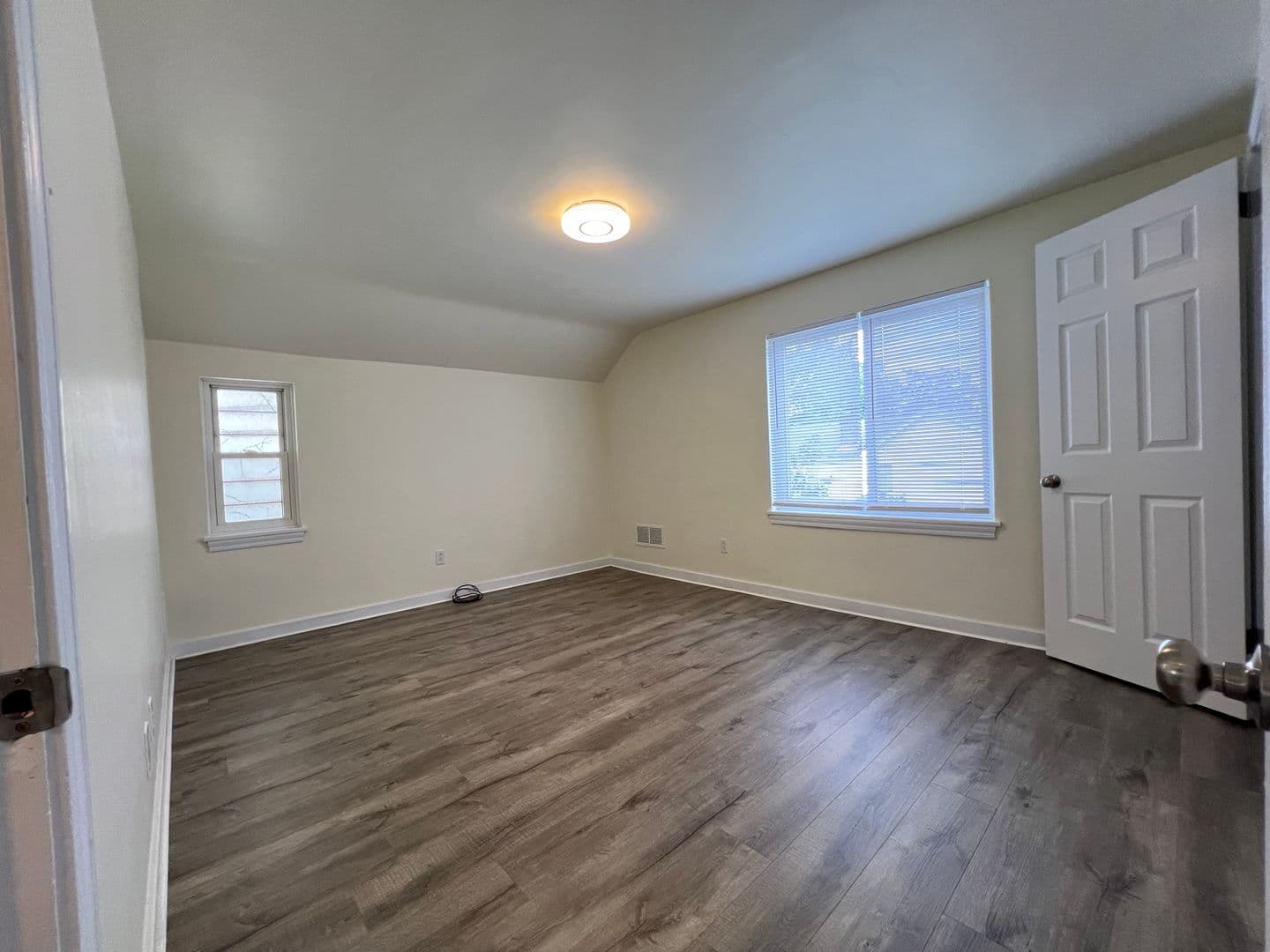Homestead House: 236 e 16th