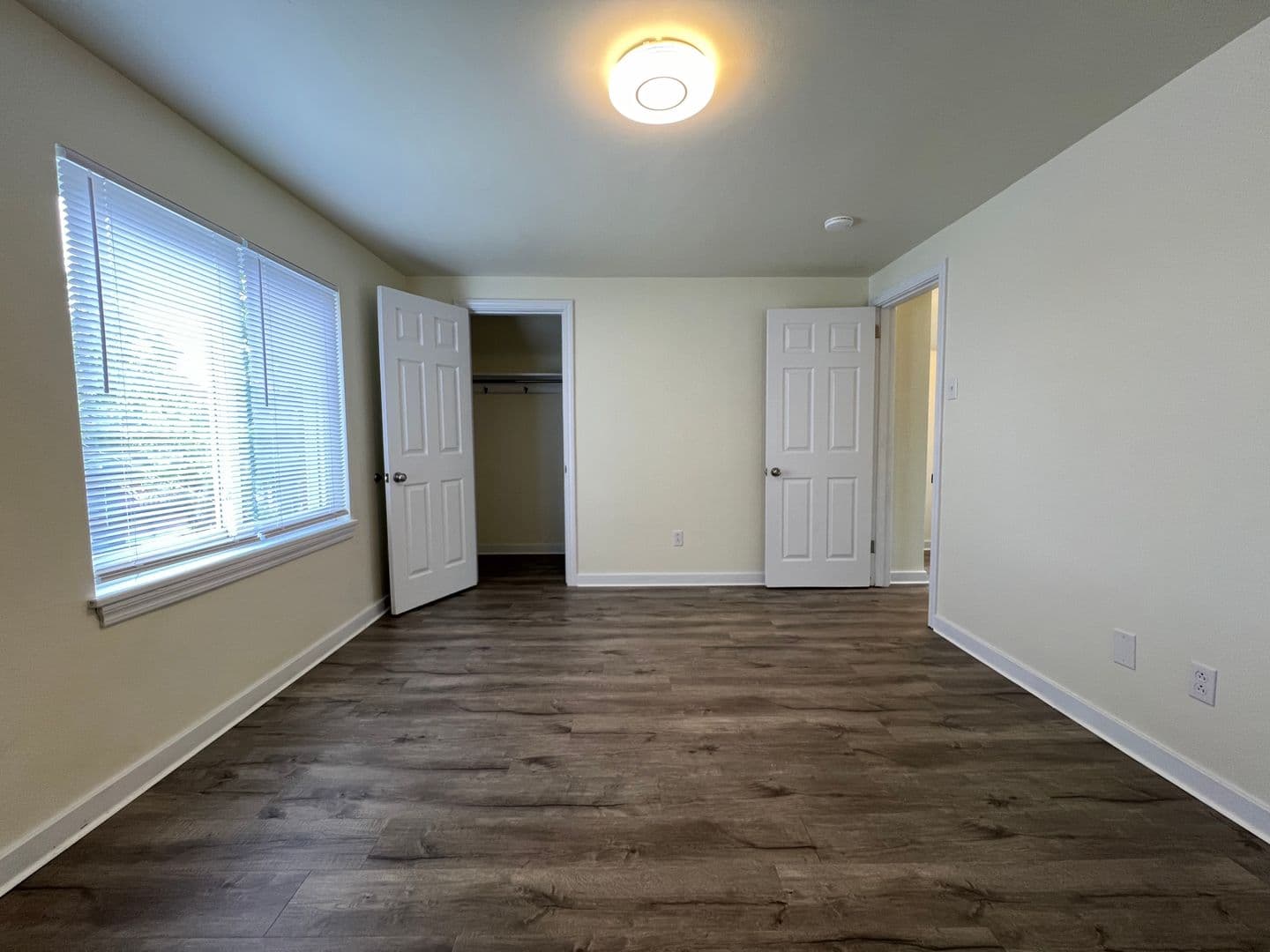 Homestead House: 236 e 16th