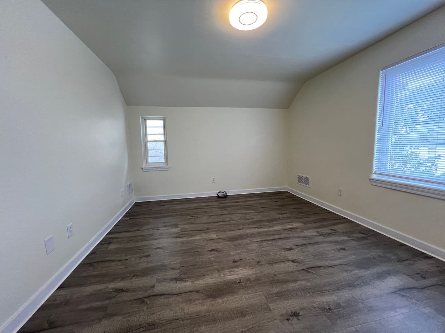 Homestead House: 236 e 16th