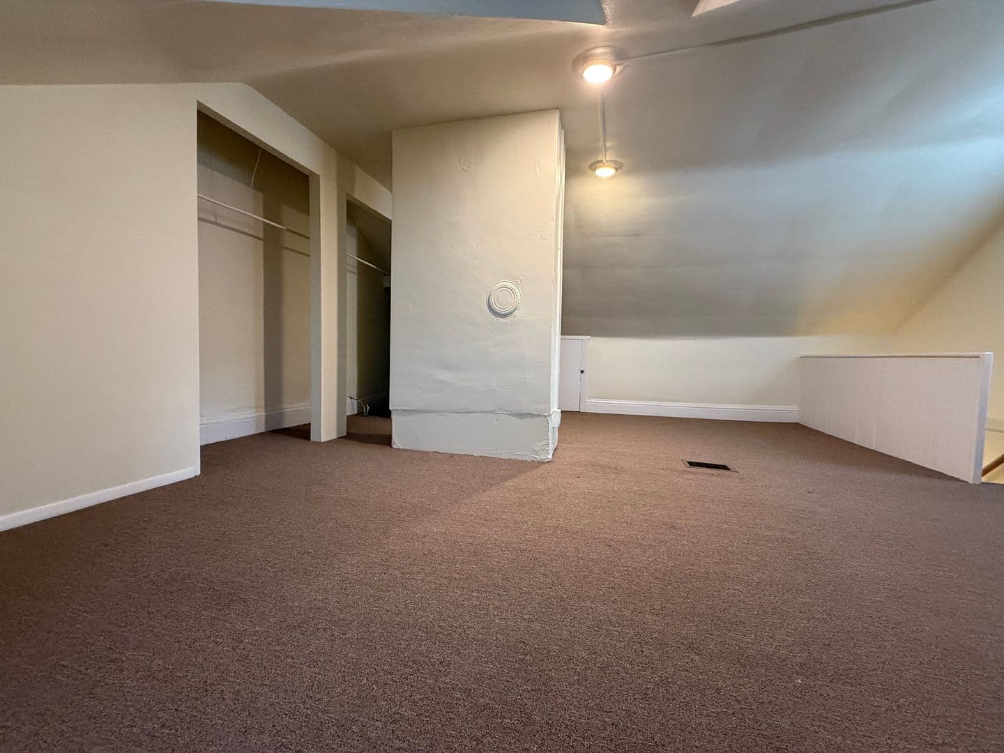 Pittsburgh Apartment: 5 Sterling St Floor 2