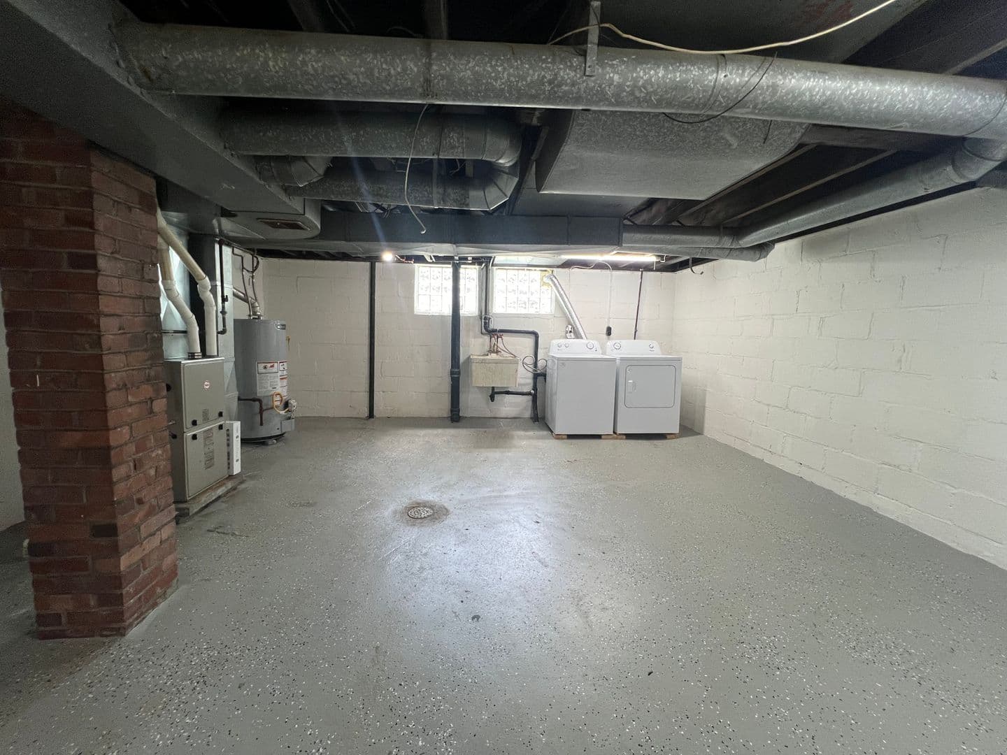 Homestead House: 236 e 16th