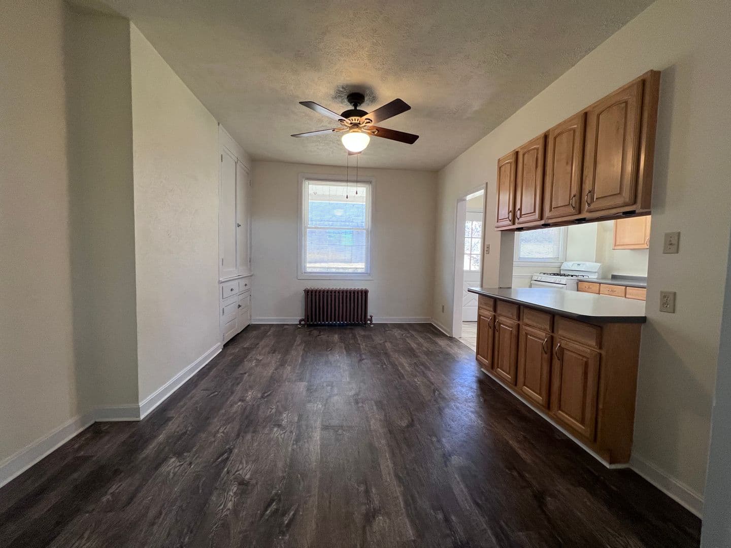 Pittsburgh House: 2037 westmont